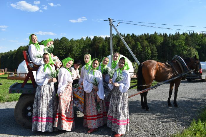 Фестиваль цветение яблонь «Яблони в цвету»
